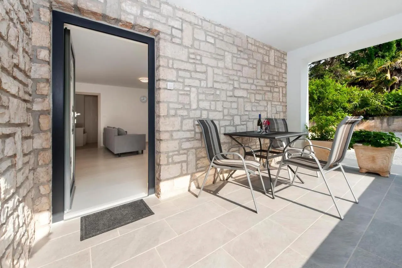 Apartments Katarina Rovigno 0*,  Croazia